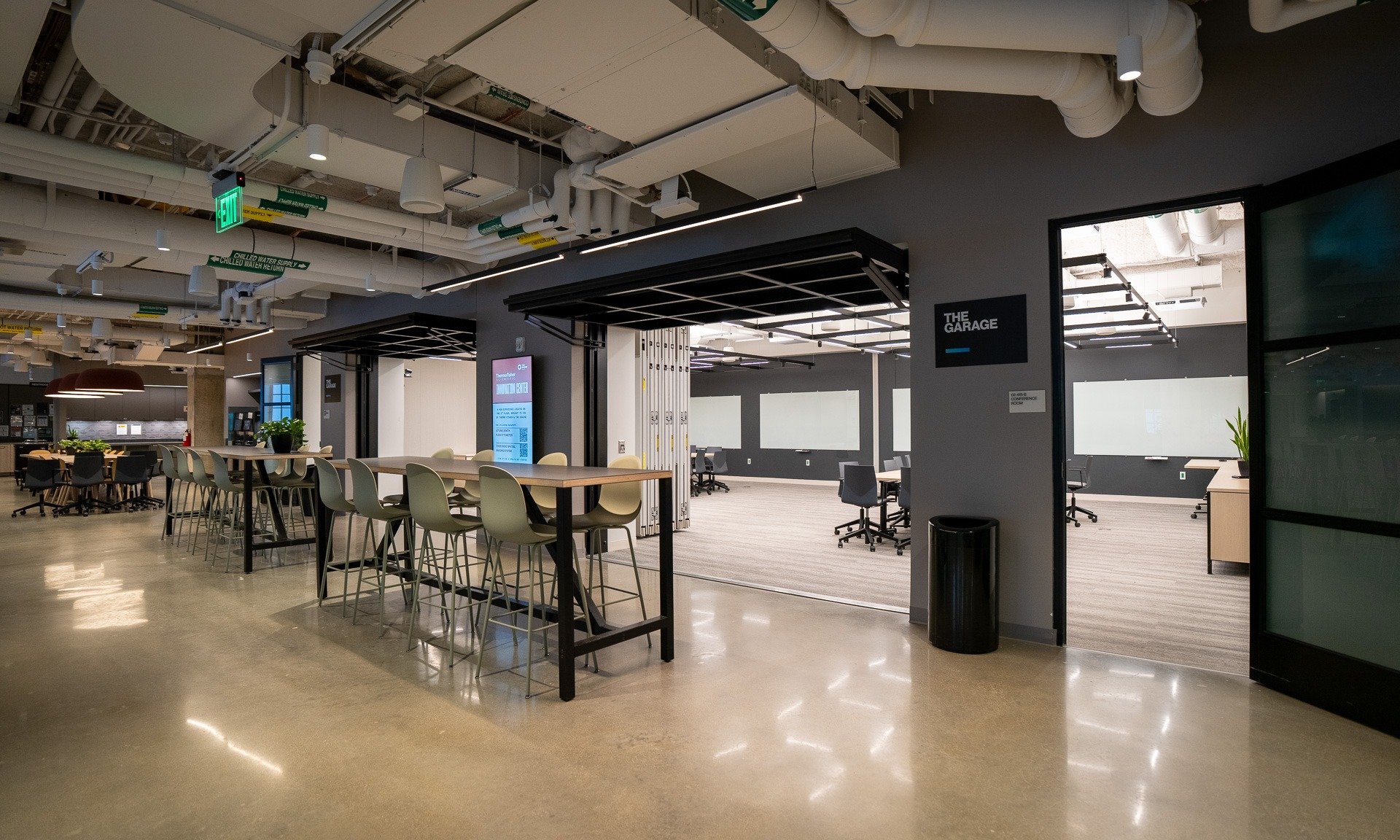 Renlita S2000 Doors Installed at Boston Office Building